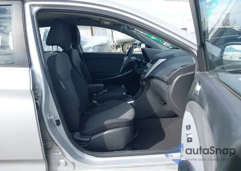 2014 Hyundai Accent Gs z USA, uszkodzony, nr VIN KMHCT5AE7EU141509